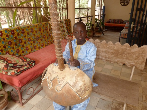 Salif Diabate con la kora