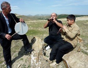 SurnaMusicOnAMountain